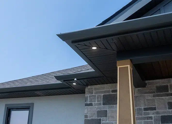 Eavestroughs installation Montebello.